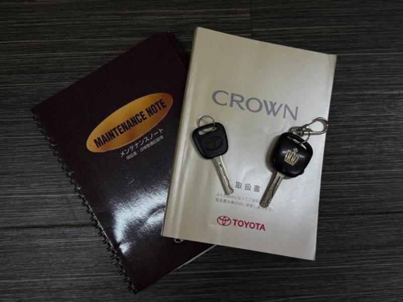 CROWN