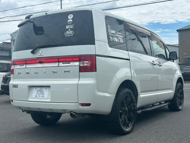 DELICA D5