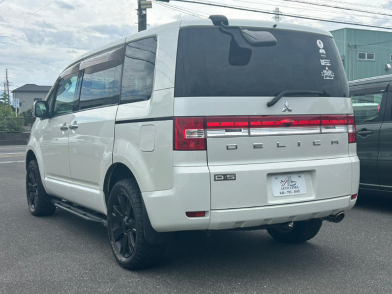 DELICA D5