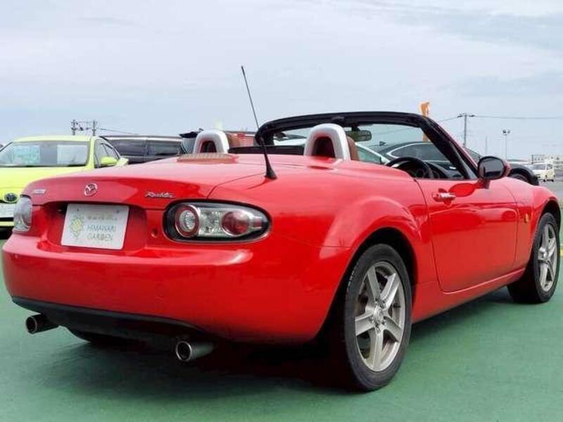 ROADSTER