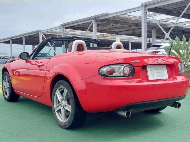 ROADSTER