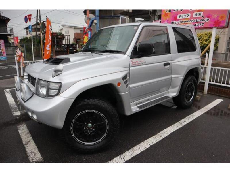 MITSUBISHI PAJERO