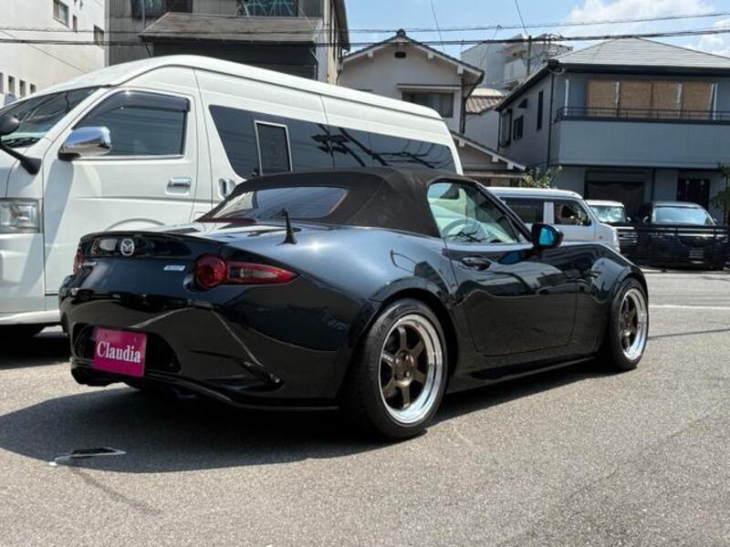 ROADSTER