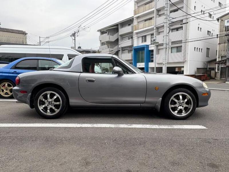 ROADSTER