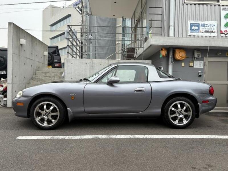 ROADSTER