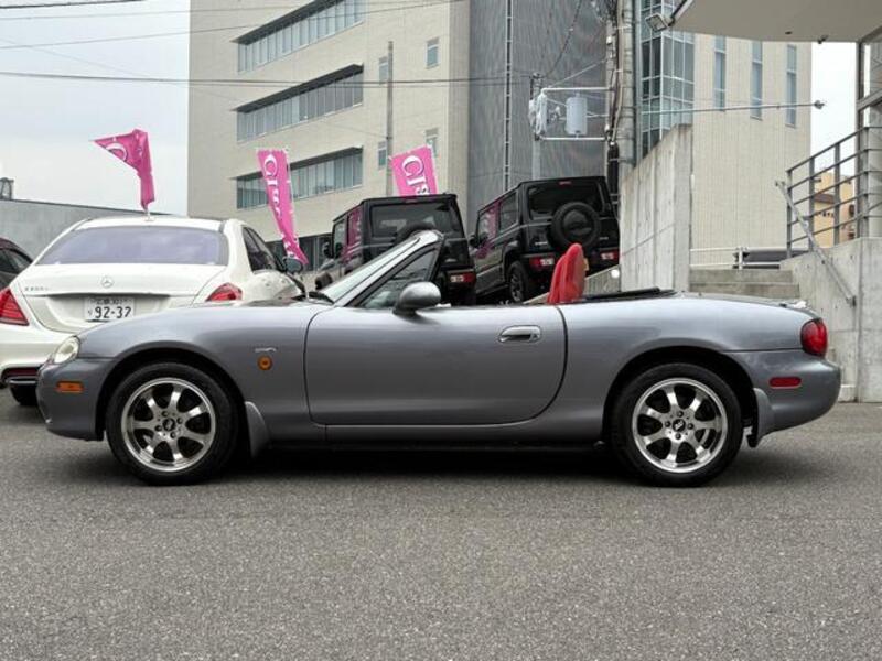 ROADSTER