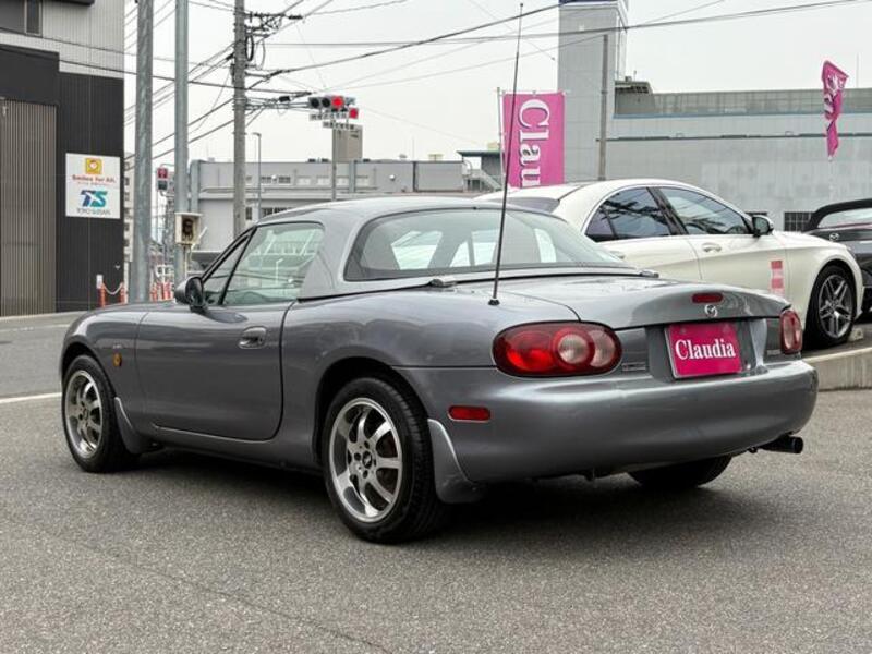 ROADSTER