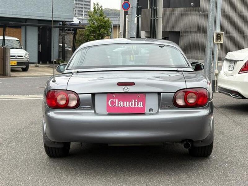 ROADSTER