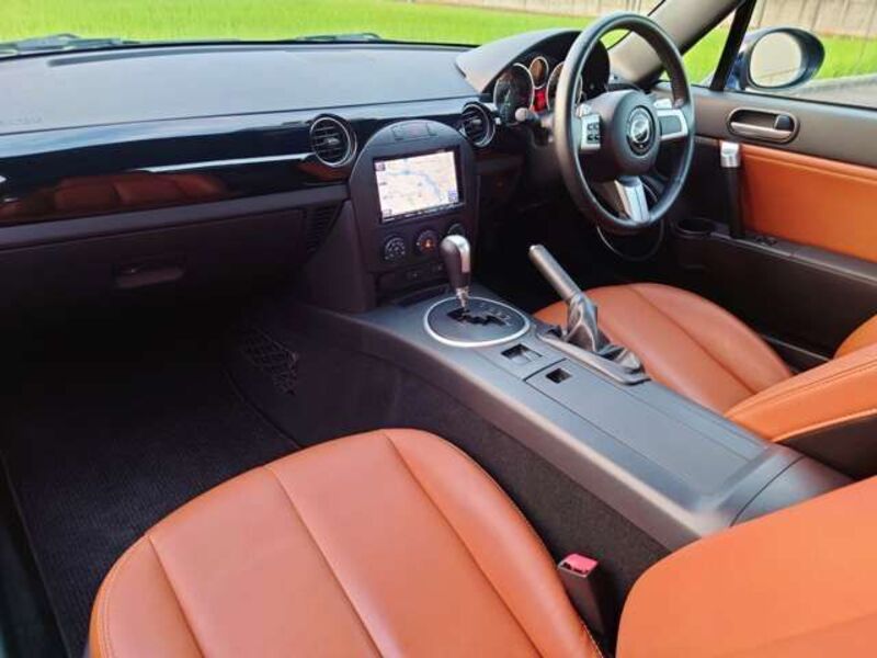 ROADSTER