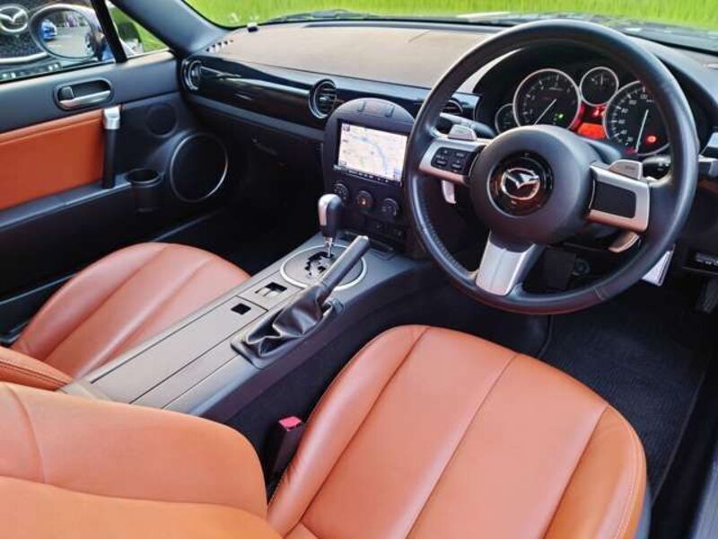 ROADSTER