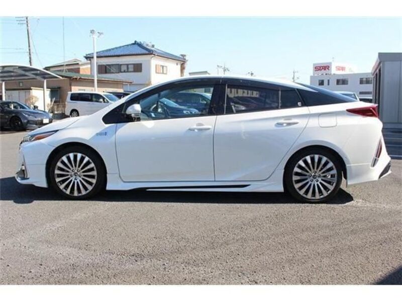 PRIUS PHV