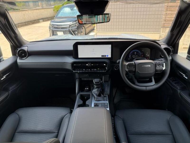 LAND CRUISER 250