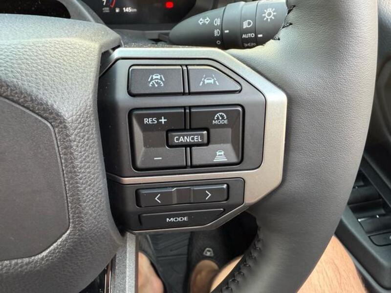 LAND CRUISER 250