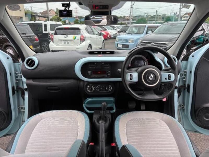 TWINGO