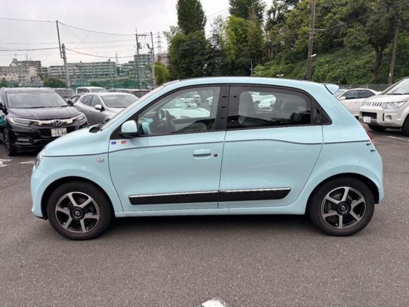 TWINGO