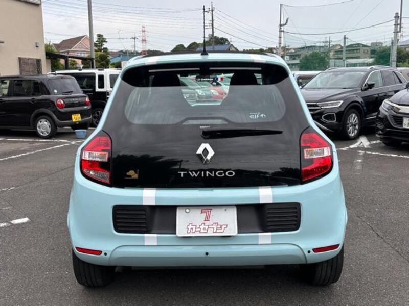 TWINGO