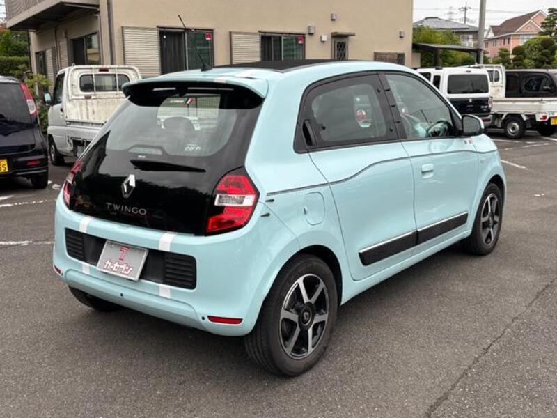 TWINGO