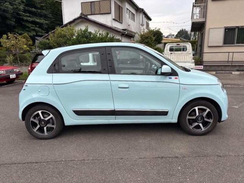 TWINGO