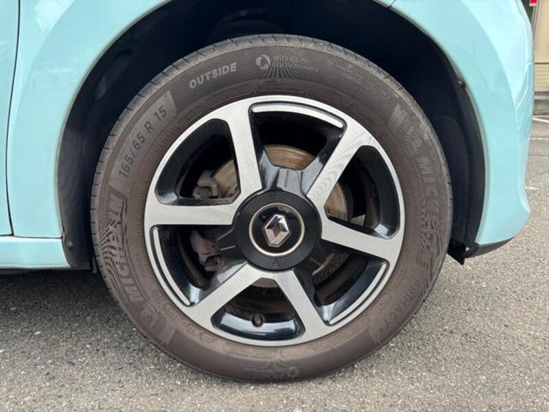 TWINGO