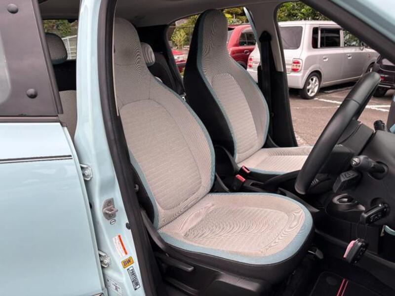 TWINGO