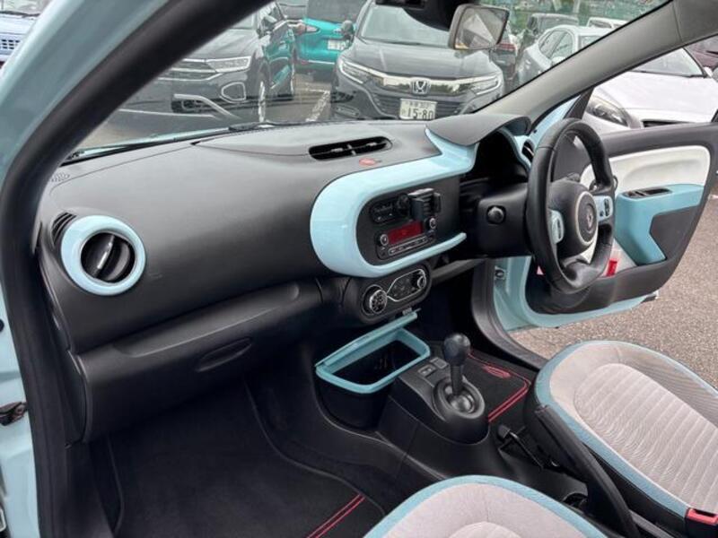 TWINGO