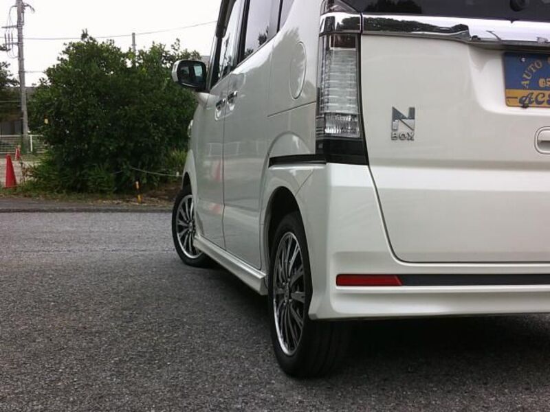 N BOX CUSTOM