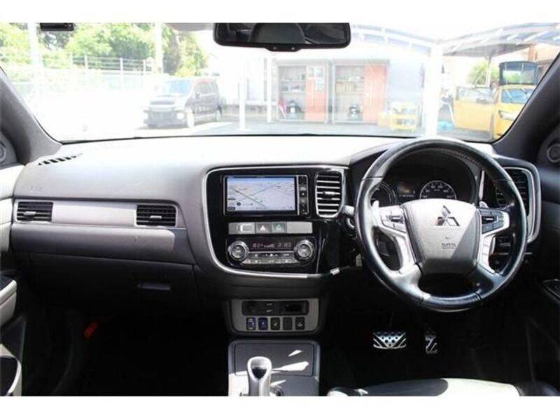 OUTLANDER PHEV