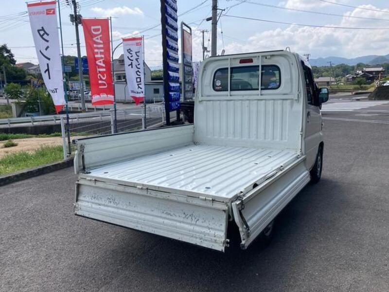 MINICAB TRUCK