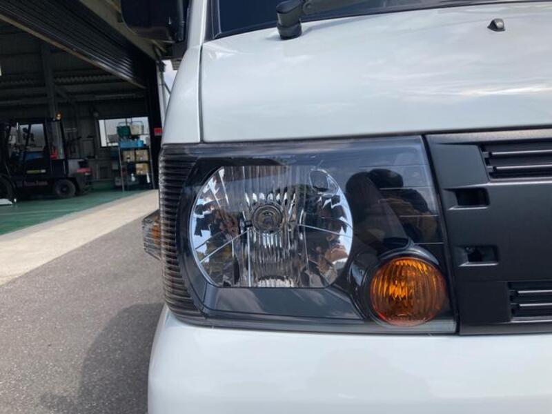 MINICAB TRUCK
