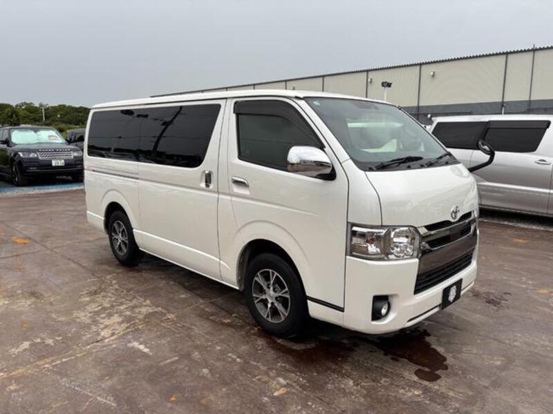 HIACE VAN