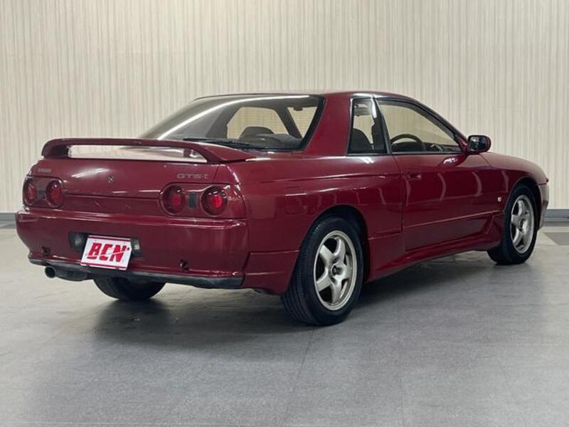 SKYLINE