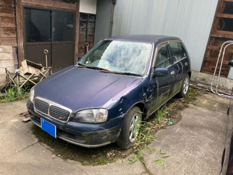 TOYOTA STARLET