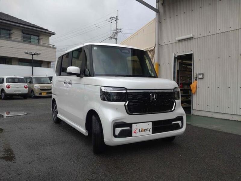 N BOX CUSTOM