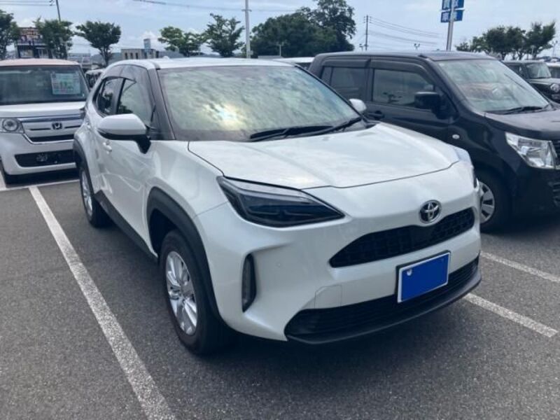 YARIS CROSS