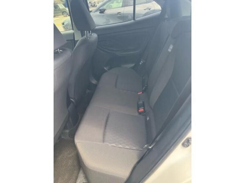 YARIS CROSS