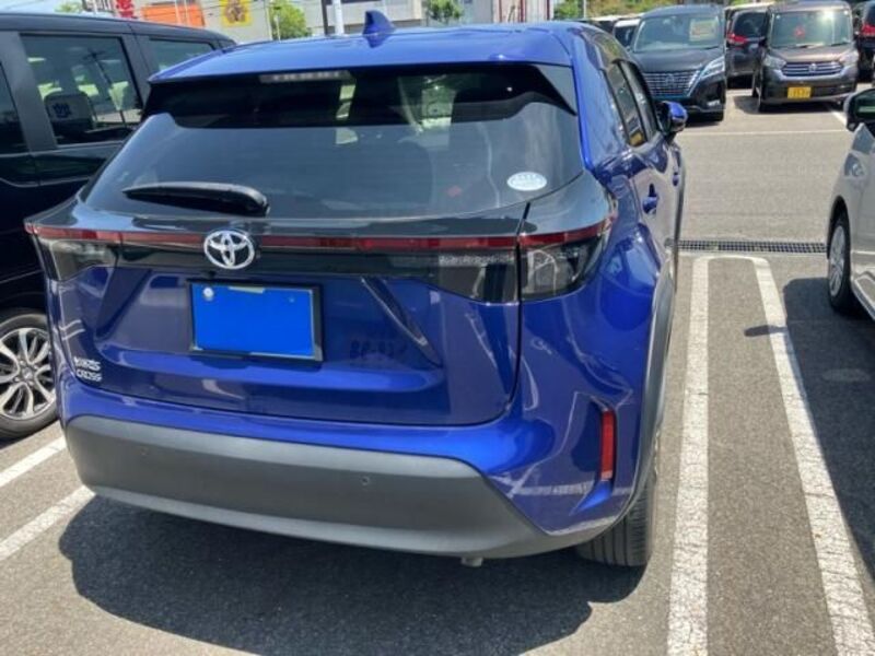 YARIS CROSS