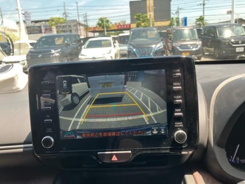 YARIS CROSS