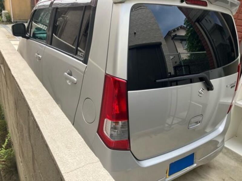 WAGON R