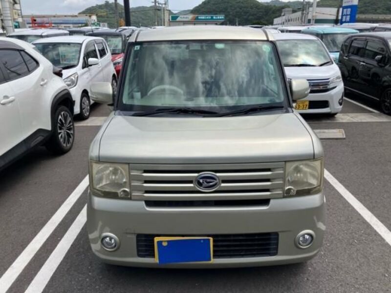 DAIHATSU MOVE CONTE