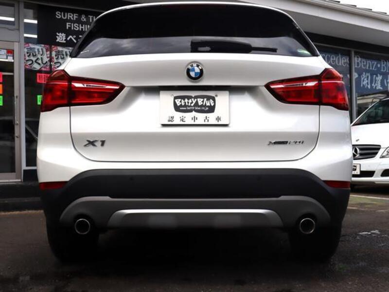 X1