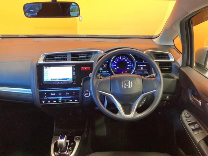 FIT HYBRID