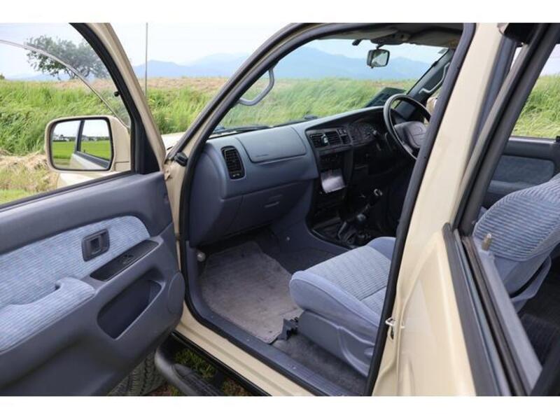 HILUX SURF