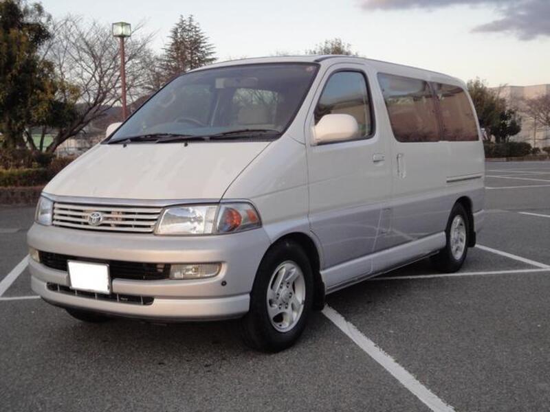TOYOTA HIACE REGIUS