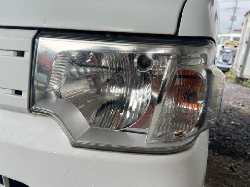 MINICAB TRUCK