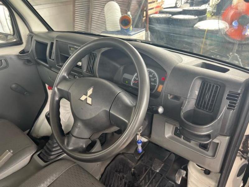 MINICAB TRUCK