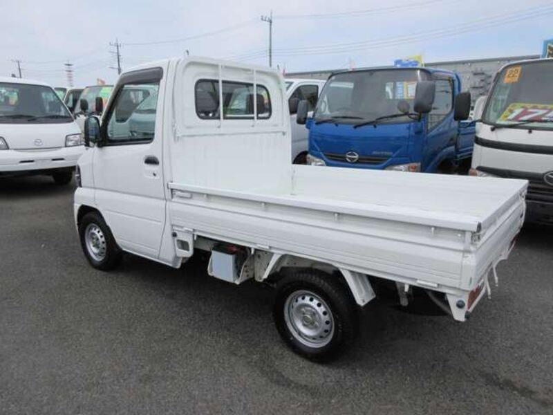 CLIPPER TRUCK
