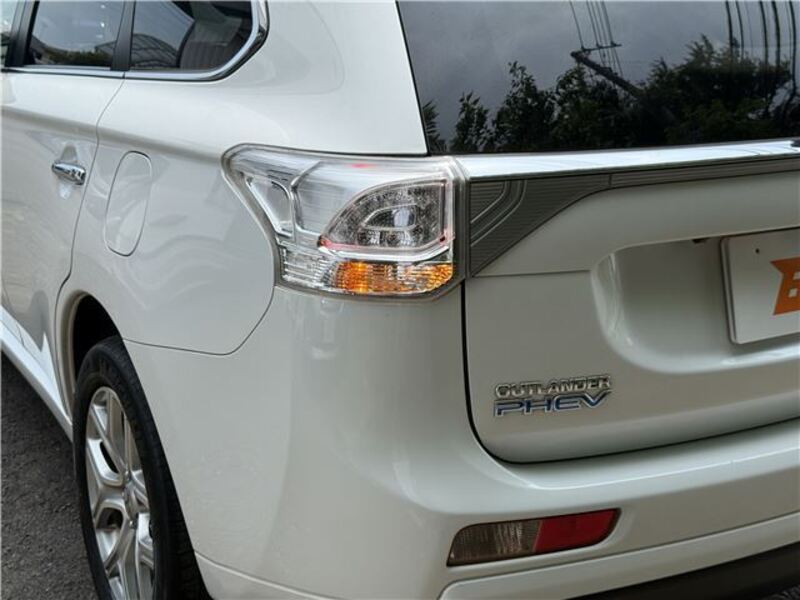 OUTLANDER PHEV