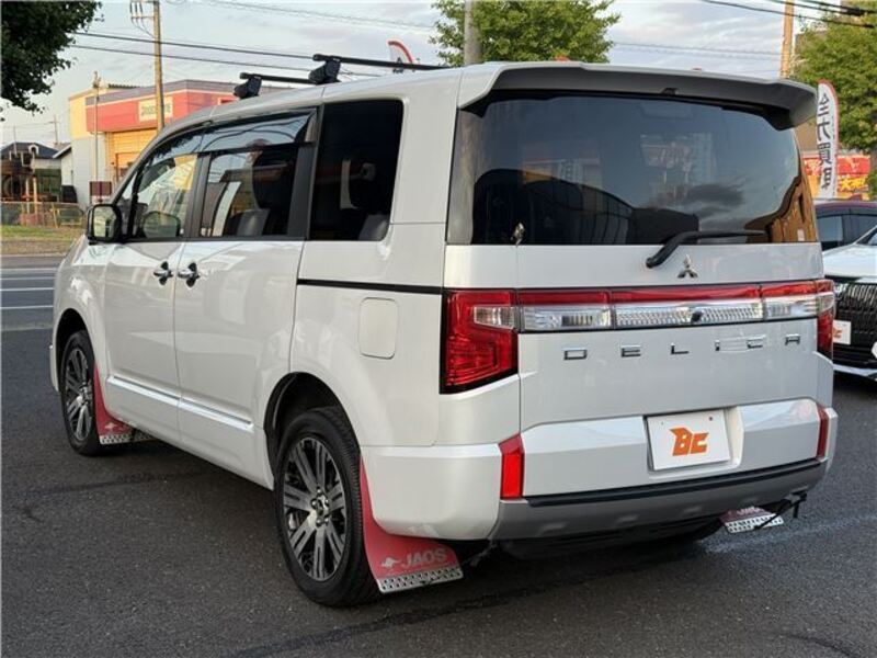 DELICA D5
