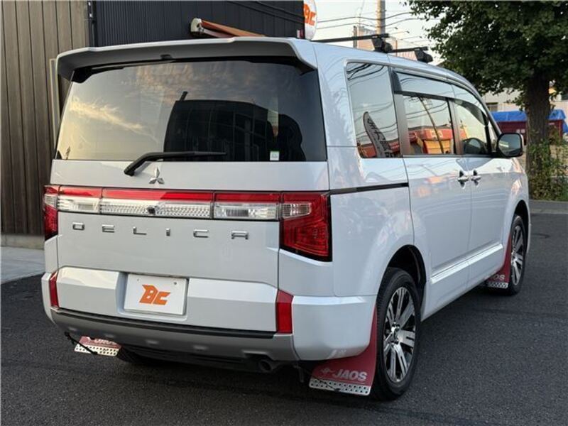 DELICA D5