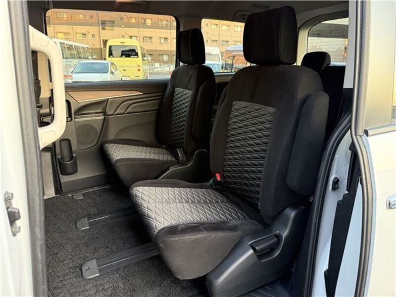 DELICA D5